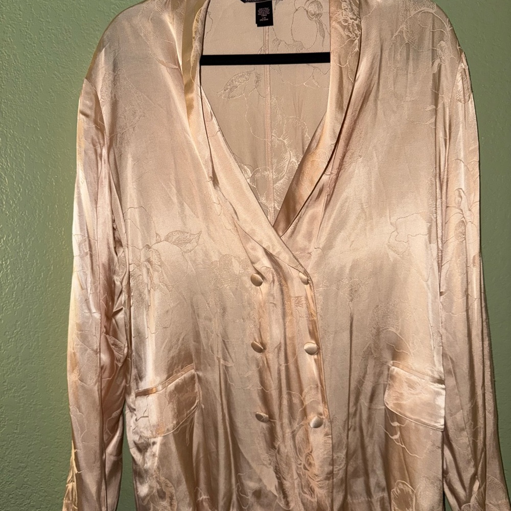 Victoria's Secret Cream Satin Robe Intimates
